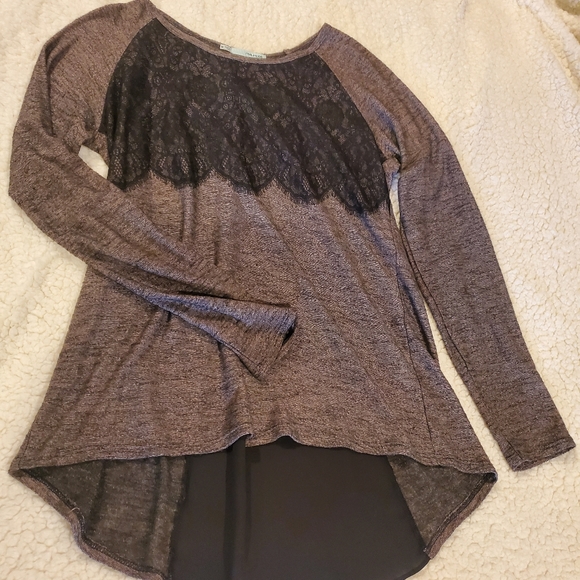 Beautiful long sleeve shirt - Picture 1 of 6